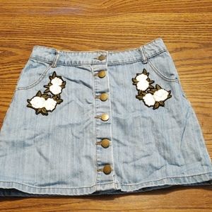 Forever 21 Denim mini skirt with flowers Sz Med